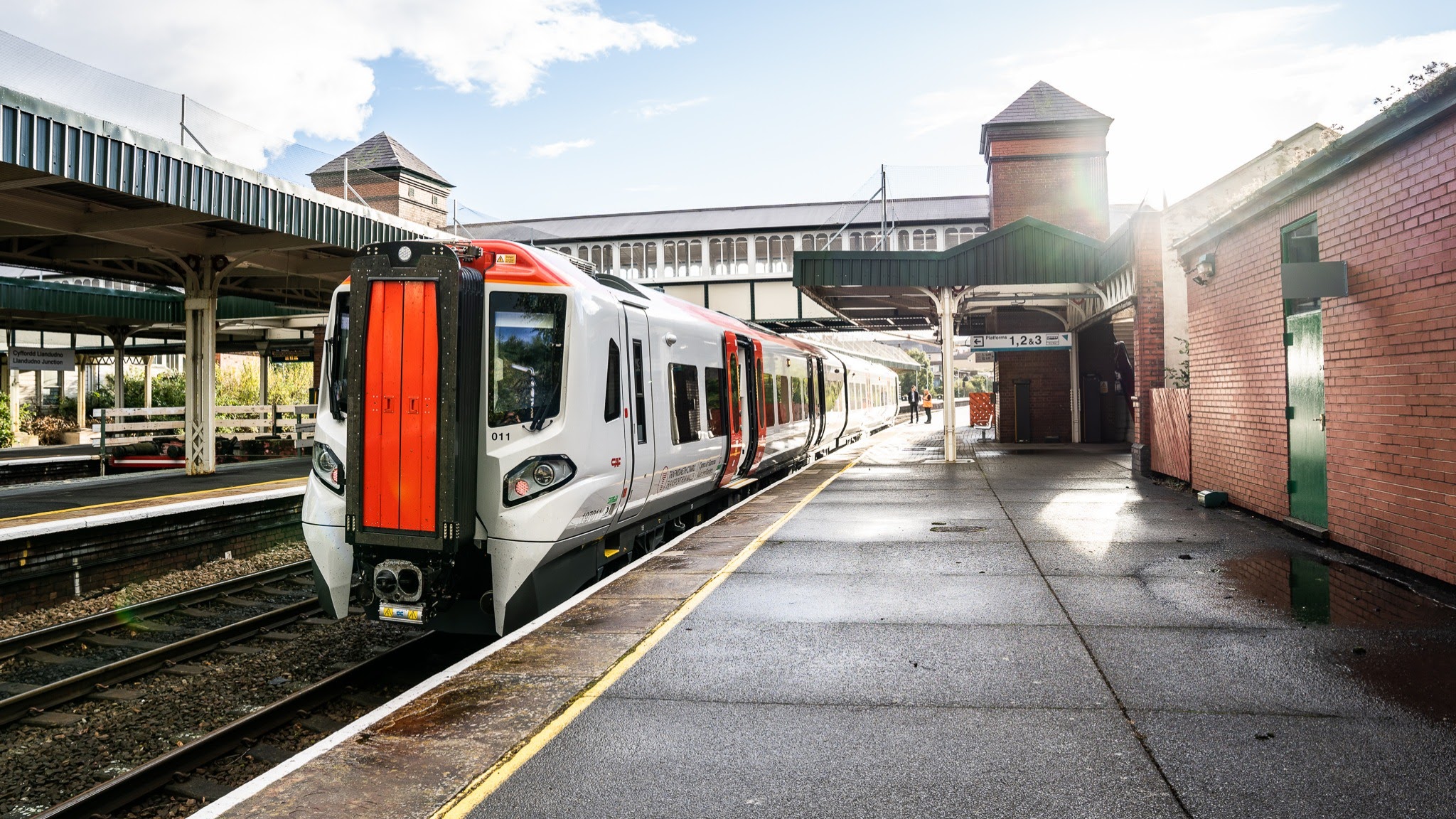 Trafnidiaeth Cymru / Transport for Wales YouTube banner