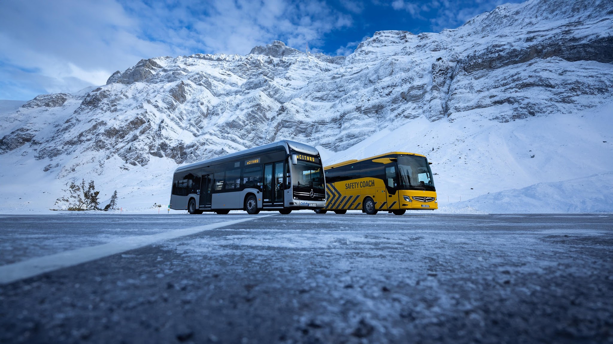 Daimler Buses YouTube banner