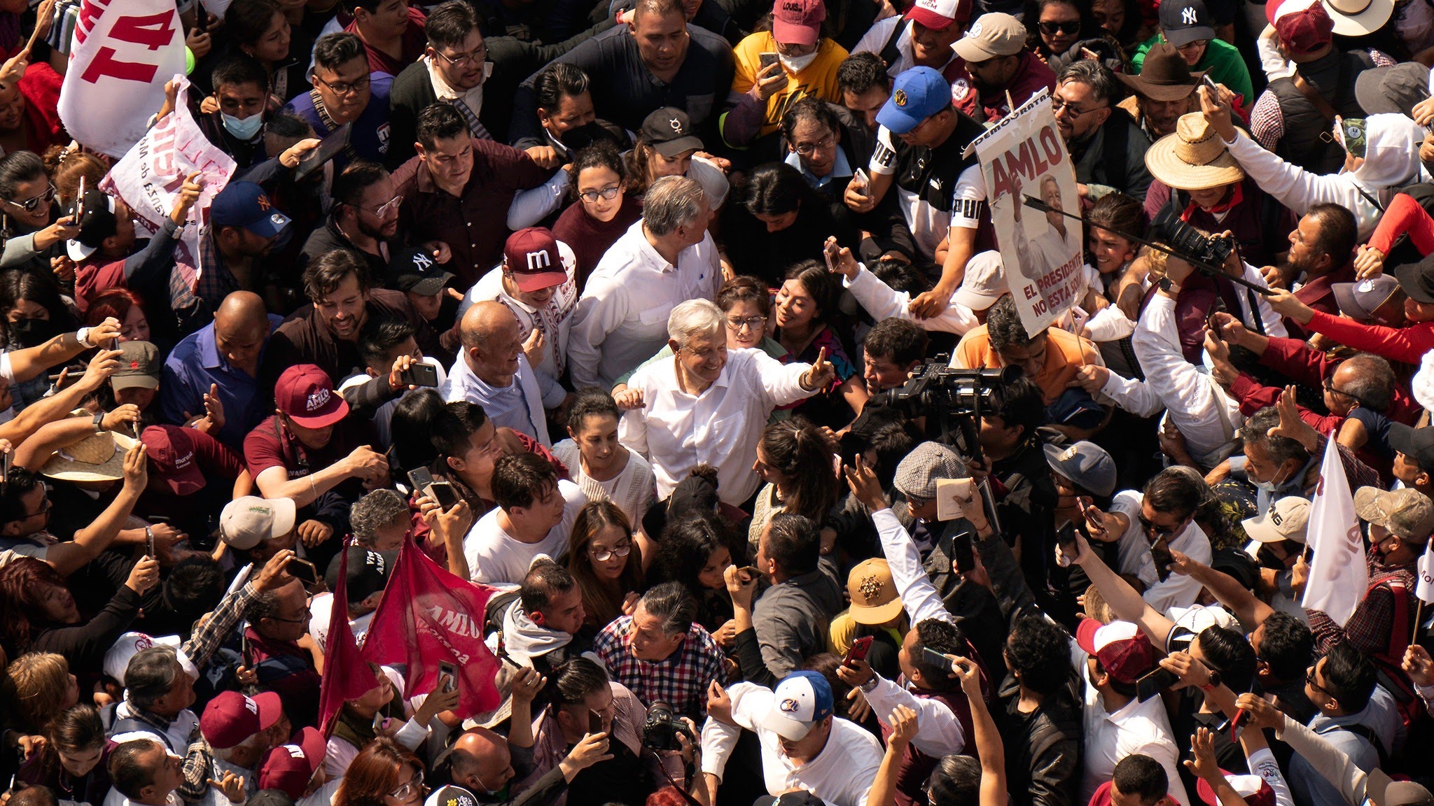 Andrés Manuel López Obrador YouTube banner