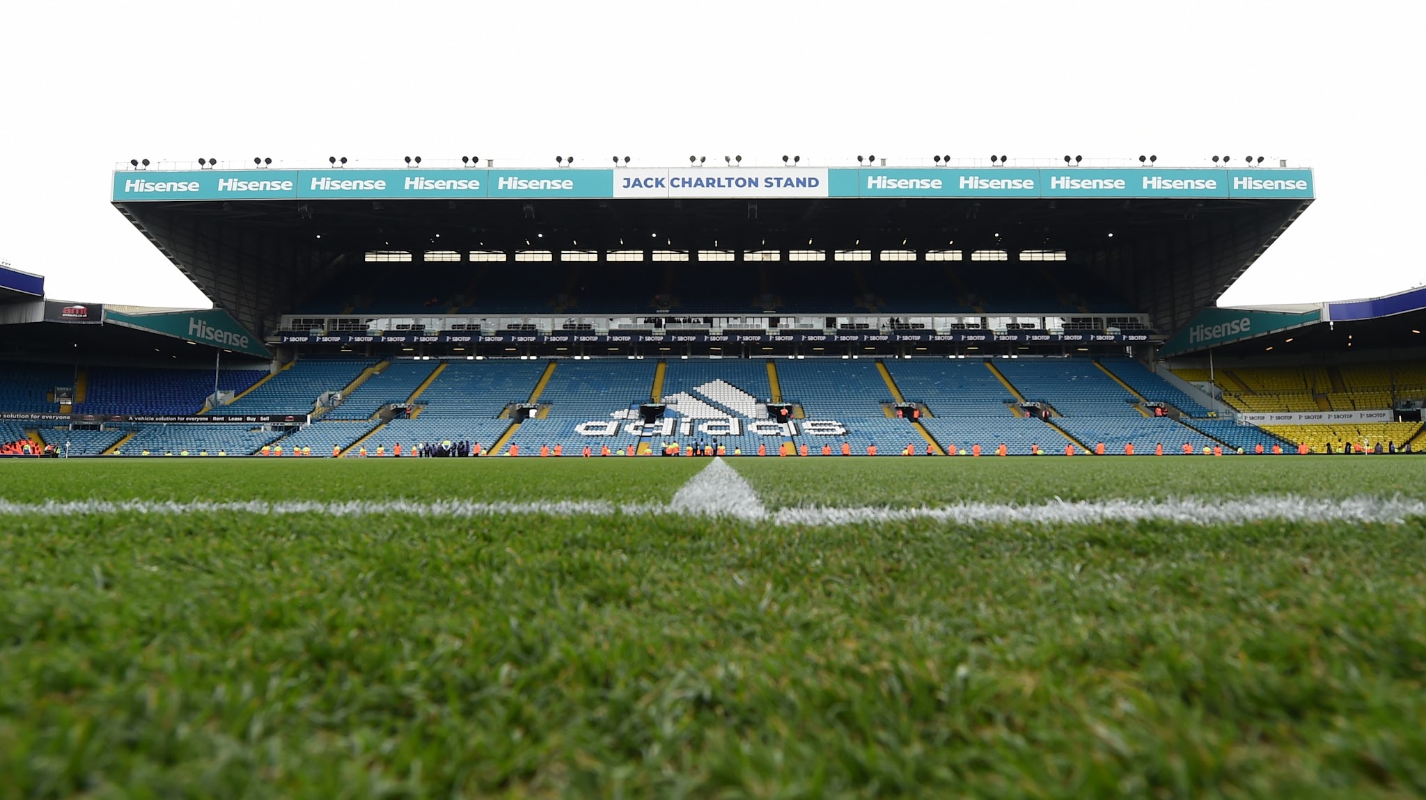 Leeds United Official YouTube banner